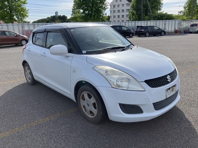 SUZUKI SWIFT 2012