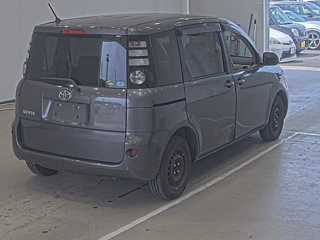 TOYOTA SIENTA 2009