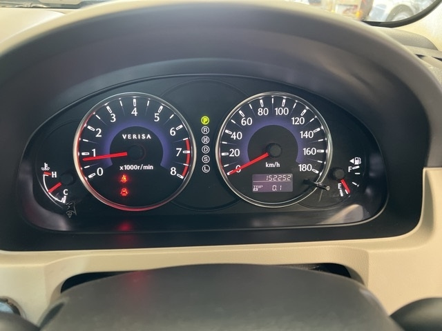 MAZDA VERISA 2012