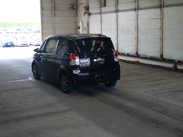 TOYOTA SPADE 2014