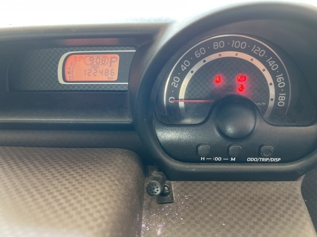 TOYOTA SPADE 2014