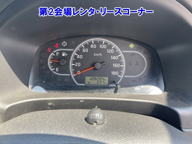 NISSAN AD 2019