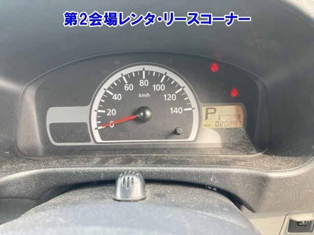 NISSAN CLIPPER VAN 2013
