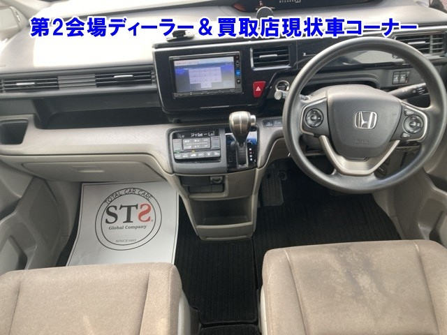 HONDA STEP WAGON 2016