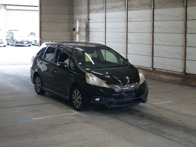 HONDA FIT SHUTTLE 2015