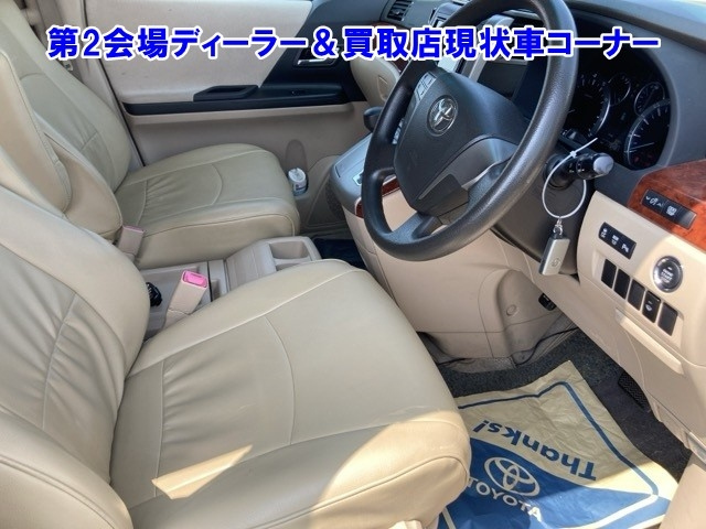 TOYOTA ALPHARD 2010
