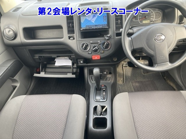 NISSAN AD 2020