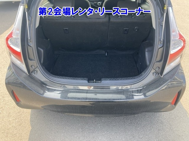 TOYOTA AQUA 2018