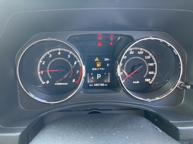 MITSUBISHI DELICA D5 2011