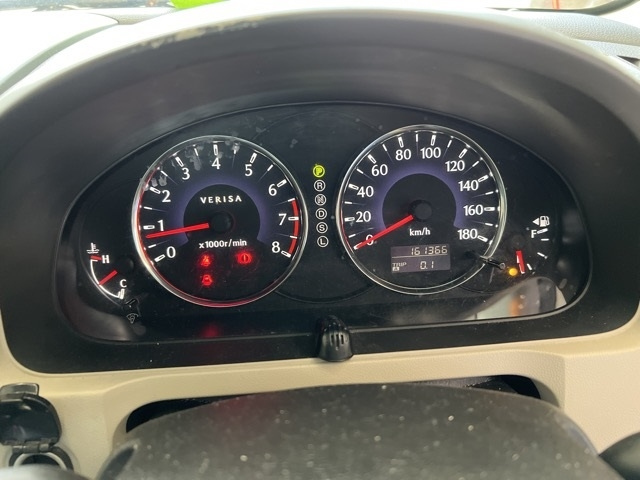 MAZDA VERISA 2010