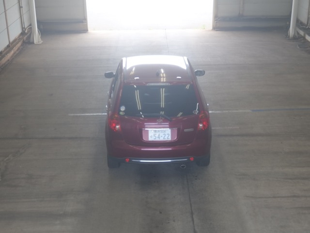 MAZDA VERISA 2010