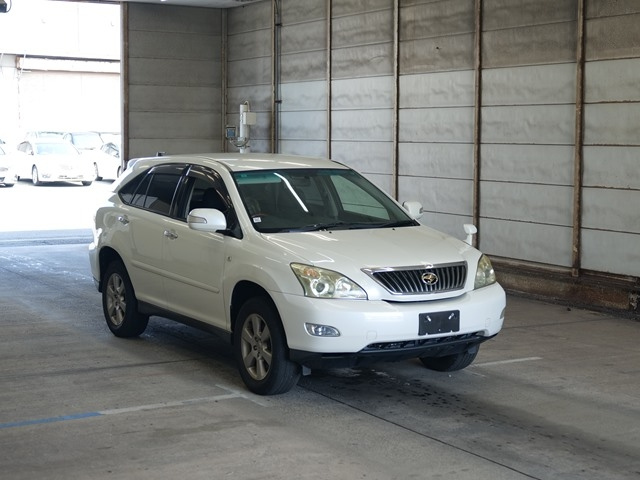 TOYOTA HARRIER 2013