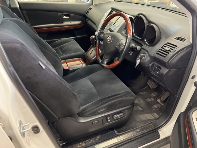 TOYOTA HARRIER 2013