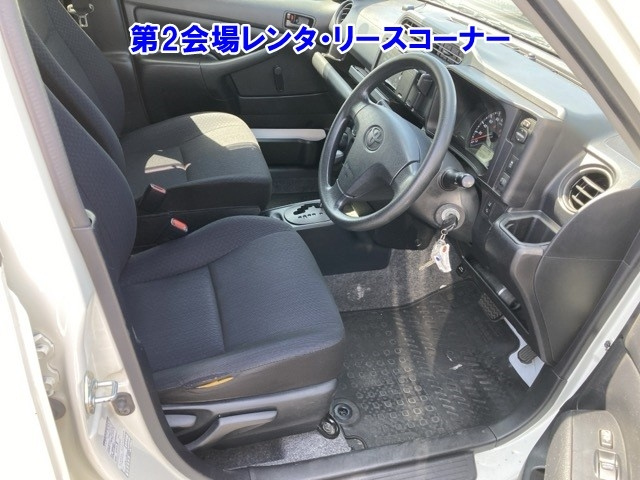 TOYOTA PROBOX 2018