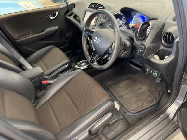 HONDA FIT SHUTTLE 2011