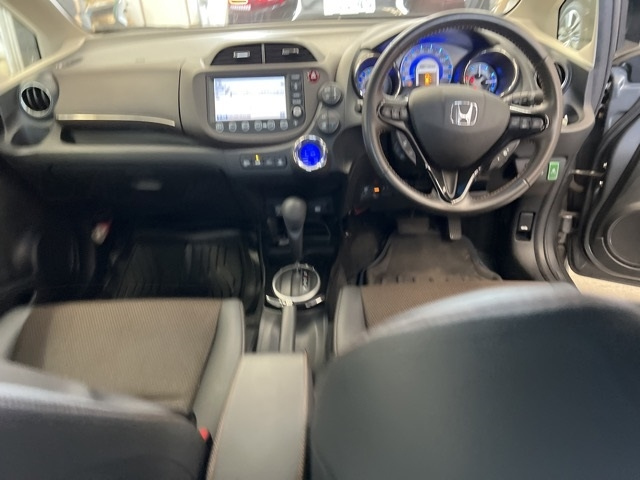HONDA FIT SHUTTLE 2011