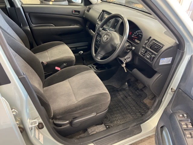 TOYOTA PROBOX 2012