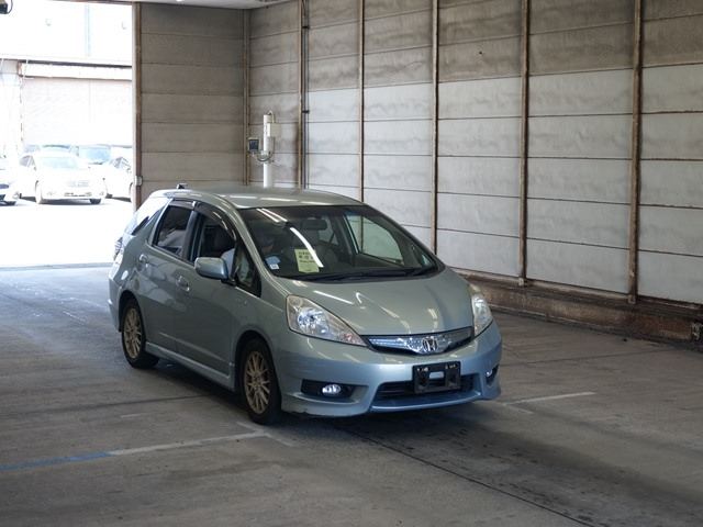 HONDA FIT SHUTTLE 2012