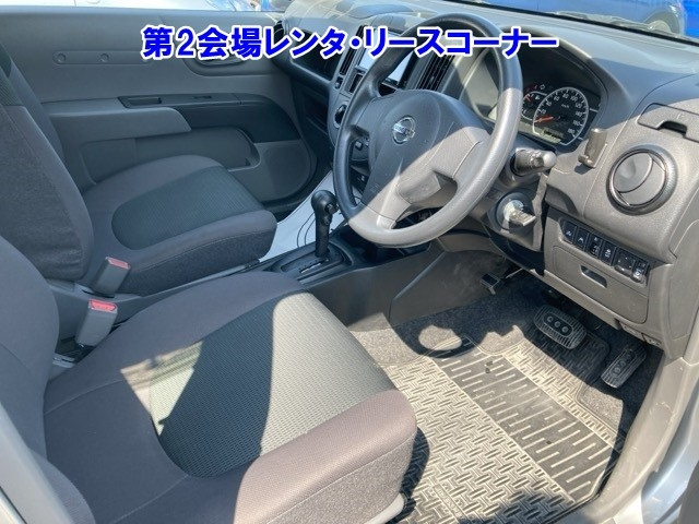 NISSAN AD 2020