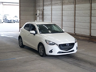 MAZDA DEMIO 2019