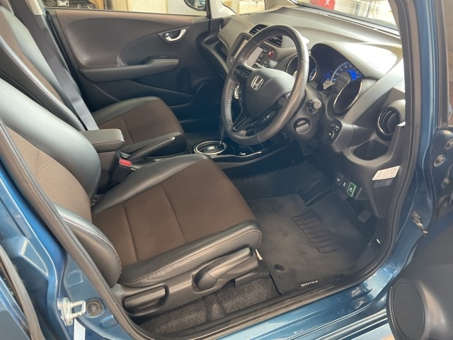 HONDA FIT SHUTTLE 2012