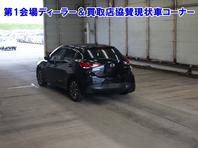 MAZDA DEMIO 2016