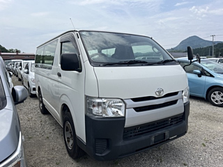 TOYOTA HIACE VAN 2016