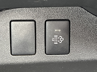 TOYOTA HIACE VAN 2016