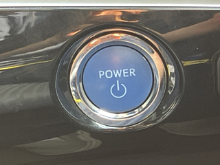 TOYOTA PRIUS 2018