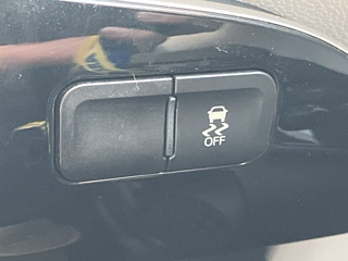 TOYOTA PRIUS 2018
