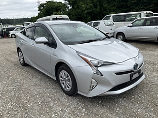 TOYOTA PRIUS 2018