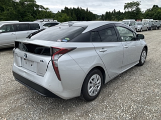 TOYOTA PRIUS 2018
