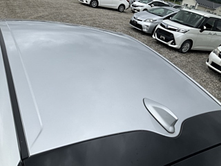 TOYOTA PRIUS 2018