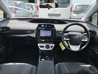 TOYOTA PRIUS 2018