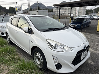 TOYOTA AQUA 2016