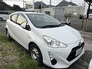 TOYOTA AQUA 2015