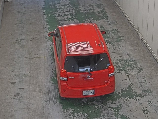 TOYOTA PORTE 2013