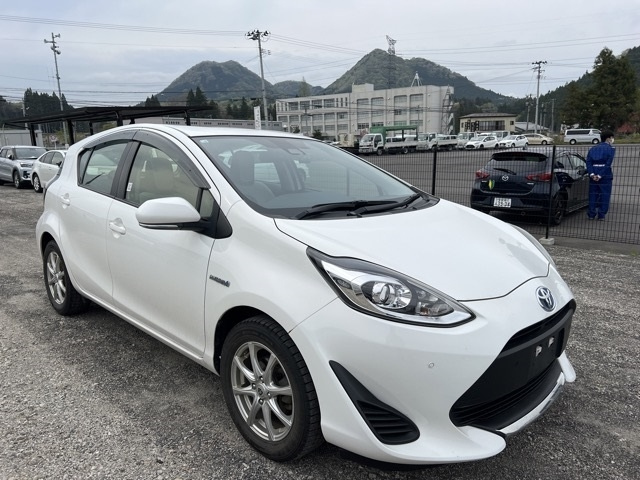 TOYOTA AQUA 2020