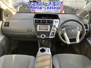 TOYOTA PRIUS ALPHA 2014