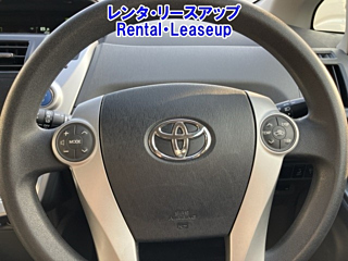 TOYOTA PRIUS ALPHA 2014