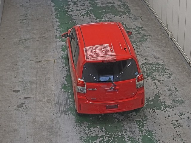 TOYOTA SPADE 2012