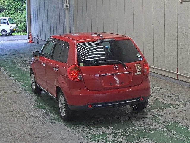 MAZDA VERISA 2012