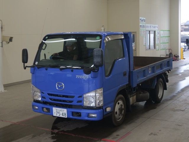 MAZDA TITAN 2015