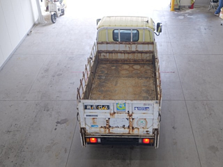 ISUZU ELF 2011