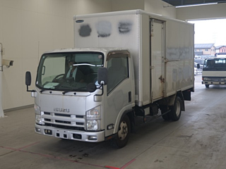 ISUZU ELF 2010