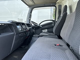 ISUZU ELF 2019