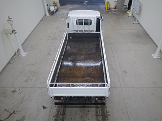 ISUZU ELF 2008
