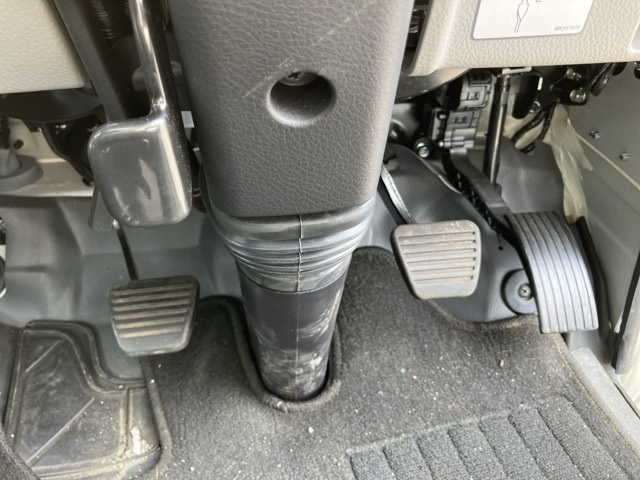 MITSUBISHI CANTER 2022