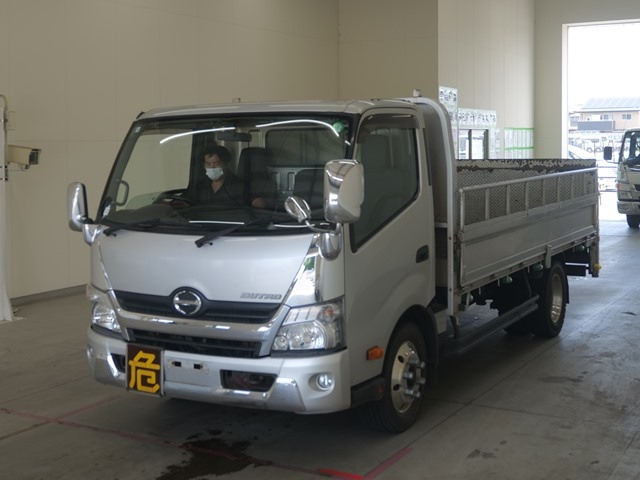 HINO DUTRO 2016