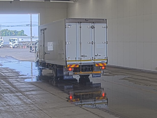 ISUZU ELF 2021